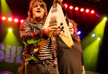 Bullet-photo by Michel Varrin