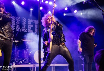 Bullet-photo by Michel Varrin