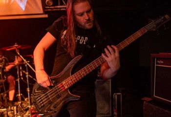 Comaniac - Photo By Marc