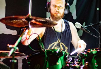 Connector - Photo by Natalie