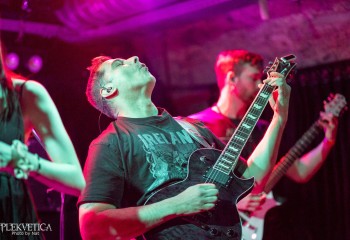 Connector - Photo by Natalie