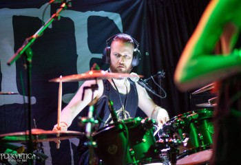 Connector - Photo by Natalie