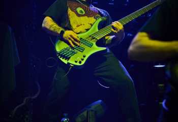 Currents - Photo By Peti