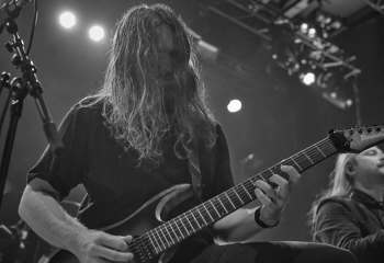 Currents - Photo By Peti