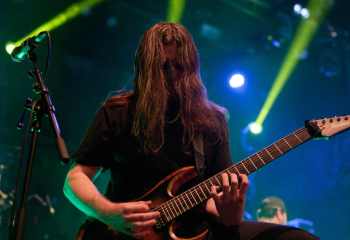 Currents - Photo By Peti