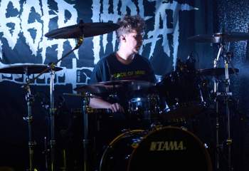 Dagger Threat - Photo By Peti