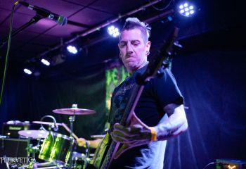 Deafening - Photo by Natalie