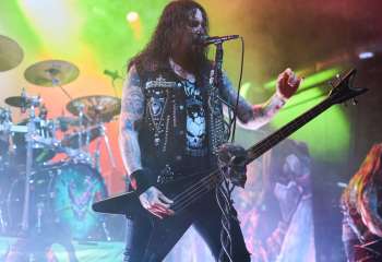 Destruction - Photo By Peti