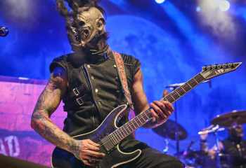 Dominum - Photo By Peti