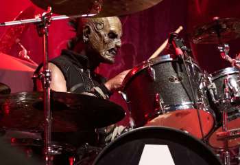 Dominum - Photo By Peti