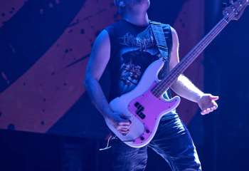 Engst - Photo By Peti