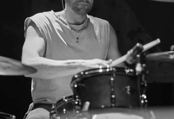 Engst - Photo By Peti