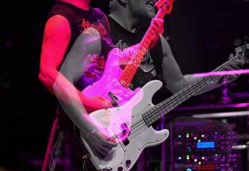 Engst - Photo By Peti