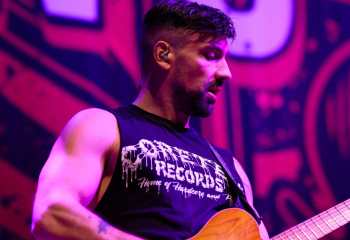 Engst - Photo By Peti