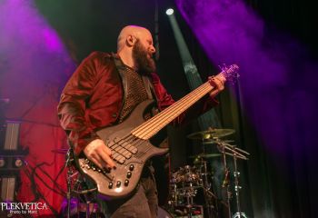 Gore - Photo by Marc