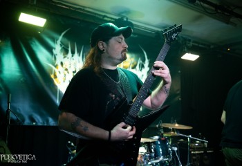 Goreshower - Photo by Natalie