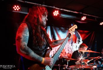 Goreshower - Photo by Natalie