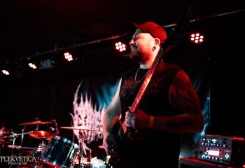 Goreshower - Photo by Natalie