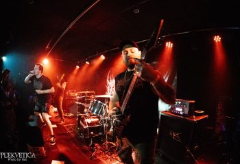 Goreshower - Photo by Natalie