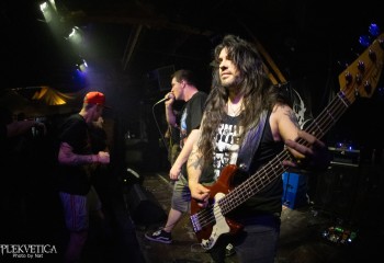 Goreshower - Photo by Natalie