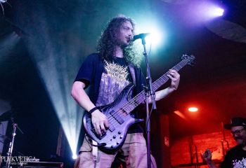 Grotesquerie - Photo by Natalie