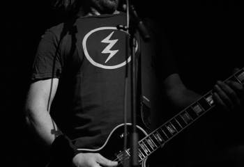 Gurd - Photo By Peti
