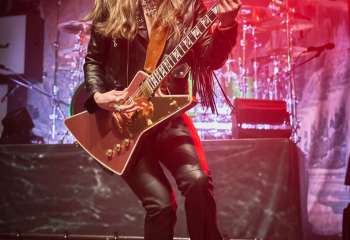 Halestorm - Photo By Peti