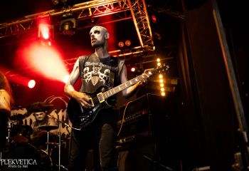 Helleruin - Photo by Natalie