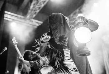 HOULE - Photo By Peti