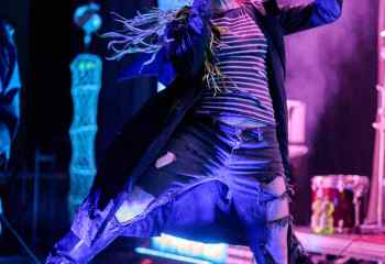 HOULE - Photo By Peti