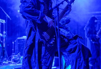 HOULE - Photo By Peti