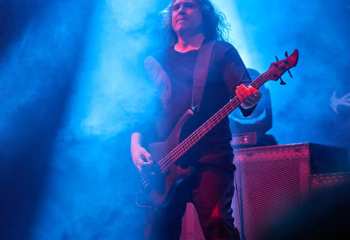 22.35 Hypocrisy - Photo By Peti