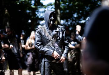 Bedrängnis - Photo by Natalie