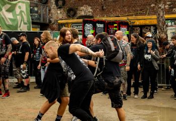 Warside - Photo by Natalie