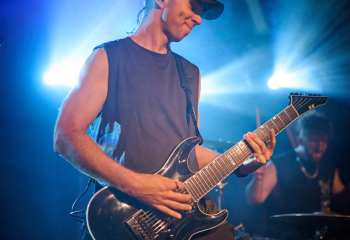 In Hearts Wake - Photo By Peti