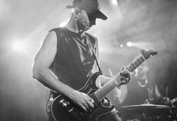 In Hearts Wake - Photo By Peti