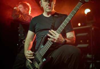 In Hearts Wake - Photo By Peti