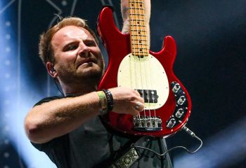 Kissin' Dynamite - Photo by Pat