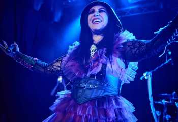 Lacuna Coil - Photo By Peti