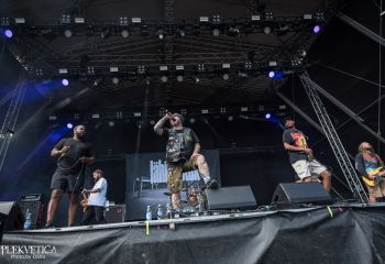 Lähiöbotox - Photo by Dänu