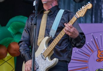 me-first-and-the-gimme-gimmes-greenfield-2025-7r502227