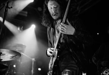 MINAMI DEUTSCH - Photo By Peti