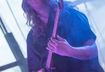 Misaligned - Photo by Dänu