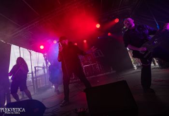 Misaligned - Photo by Dänu