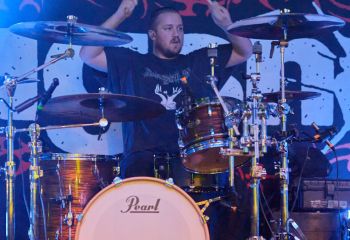 Mugshot - Photo By Peti