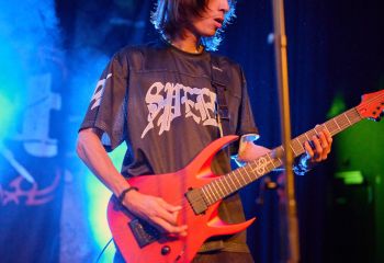 Mugshot - Photo By Peti