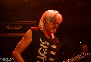 dsc1203
