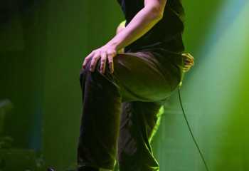 20.00  Neckbreakker - Photo By Peti