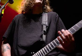 20.00  Neckbreakker - Photo By Peti