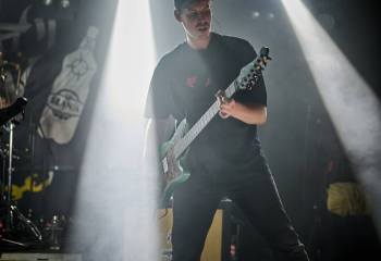 No Face No Case - Photo By Peti